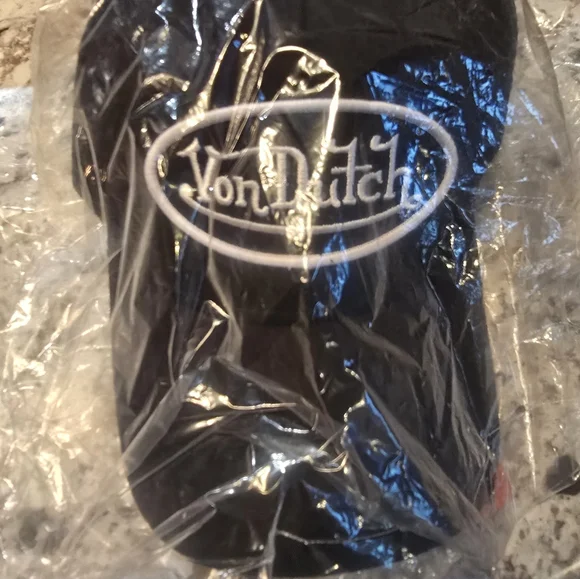 NWT Von Dutch hat retails $89